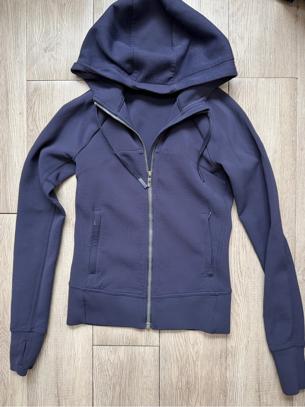 Lululemon Tech Lux Jacket
Midnight Navy S
